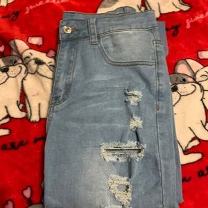 I ordered these jeans because they looked really cute but they are to big for me